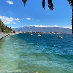 Seeblick Laguna Blue - Private - Whirlpool & Sauna ガルドーネ・リヴィエラ